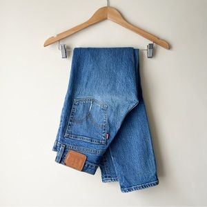 Levi’s Premium Wedgie Mom Jeans